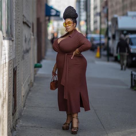 10 Curvy Black Influencers To Follow On National Curves Day